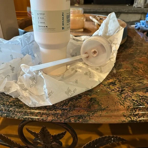 STANLEY THE FLOWSTATE QUENCHER H2.0 TUMBLER 40OZ in Rose Quartz NEW - Picture 10 of 16